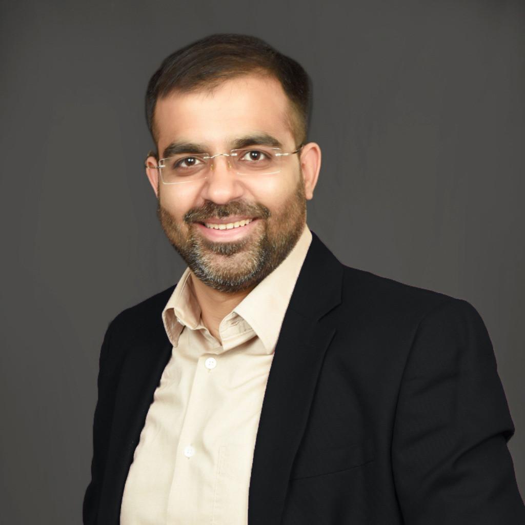 Marcus Vance - Workflow & Automation Architect
